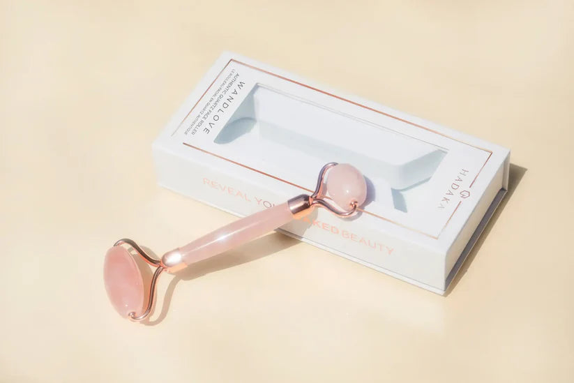 ILLŪMEN LED Light Therapy Device